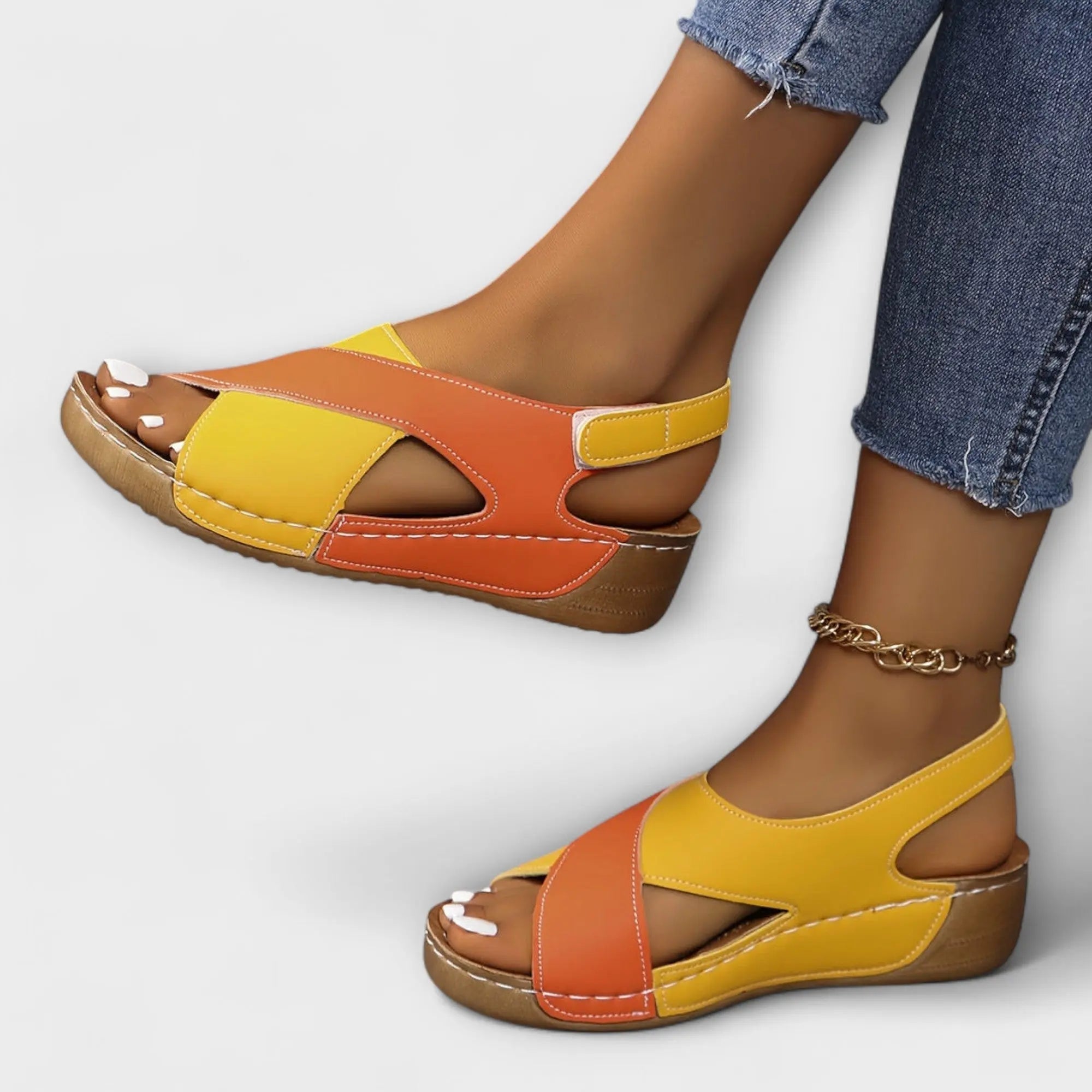 Sara - Leichte und Atmungsaktive Trekking-Sandalen