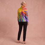 Hochkragenpullover mit lebhaftem Muster – 3
