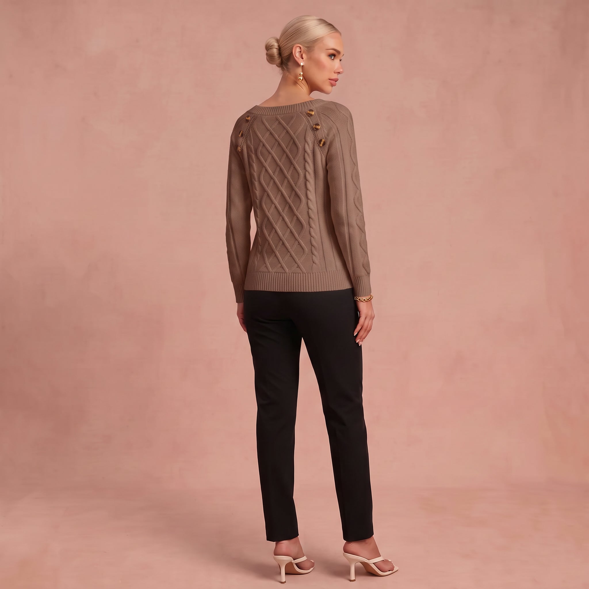 Lotta - Klassischer und Bequemer Pullover – Braun – 3