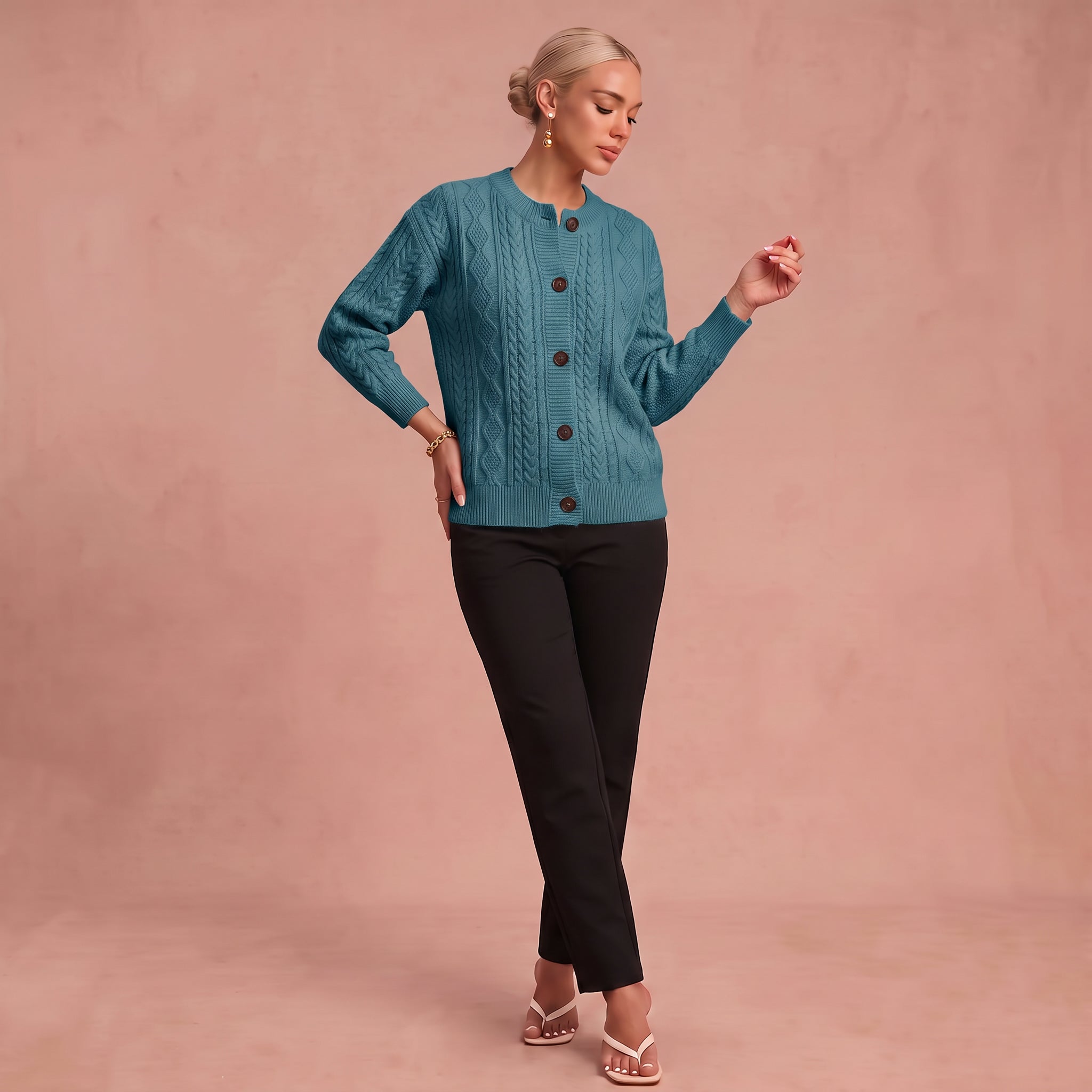 Senta | Gestrickte Strickjacke – Blau – 1