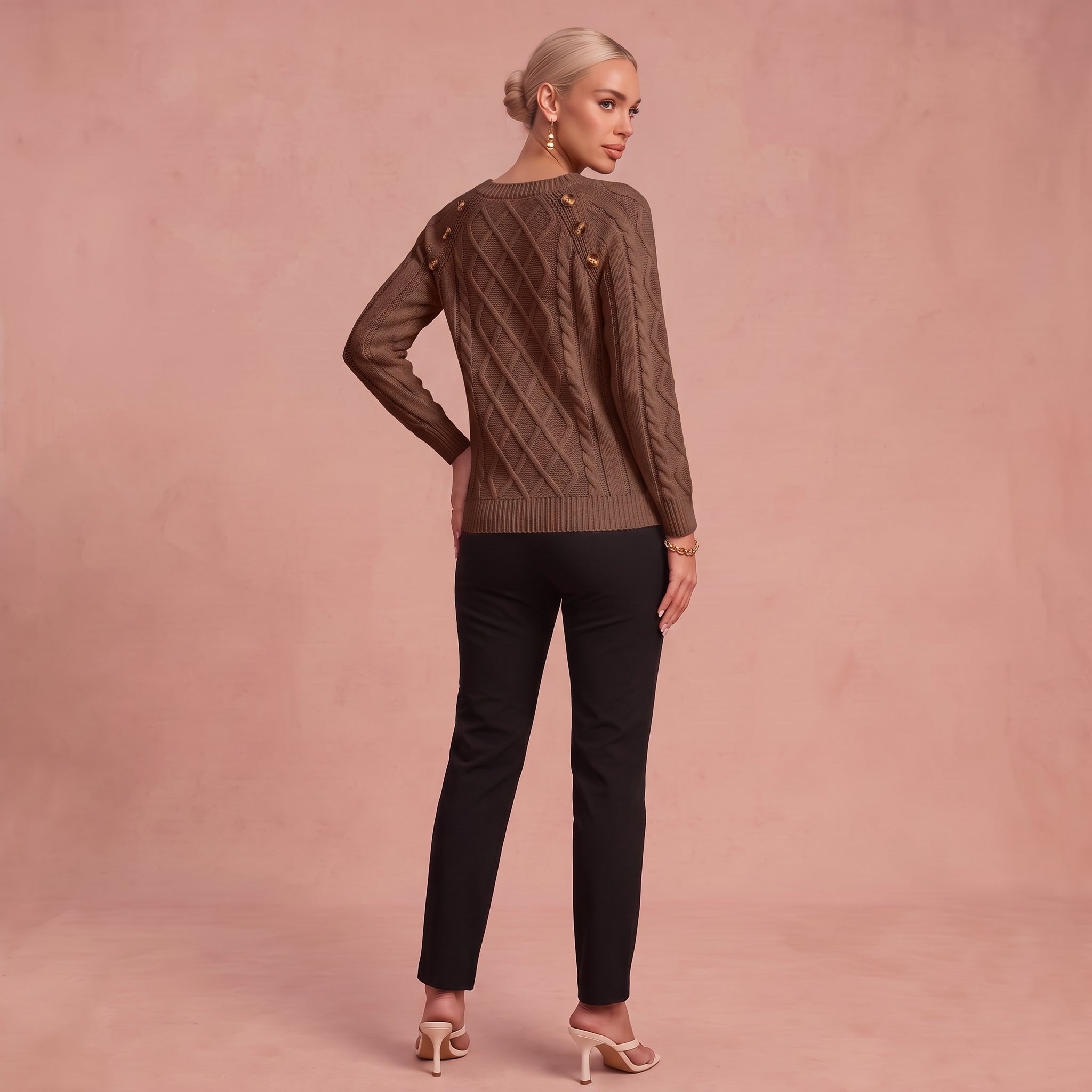 Lotta - Klassischer und Bequemer Pullover – Braun – 2