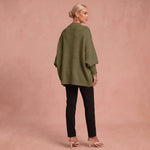Essenz | Raffinierter Wollmischpullover – Olivgrün – 3