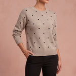 Astrid – Lässiger Strickpullover mit Polka-Dot-Muster – 4