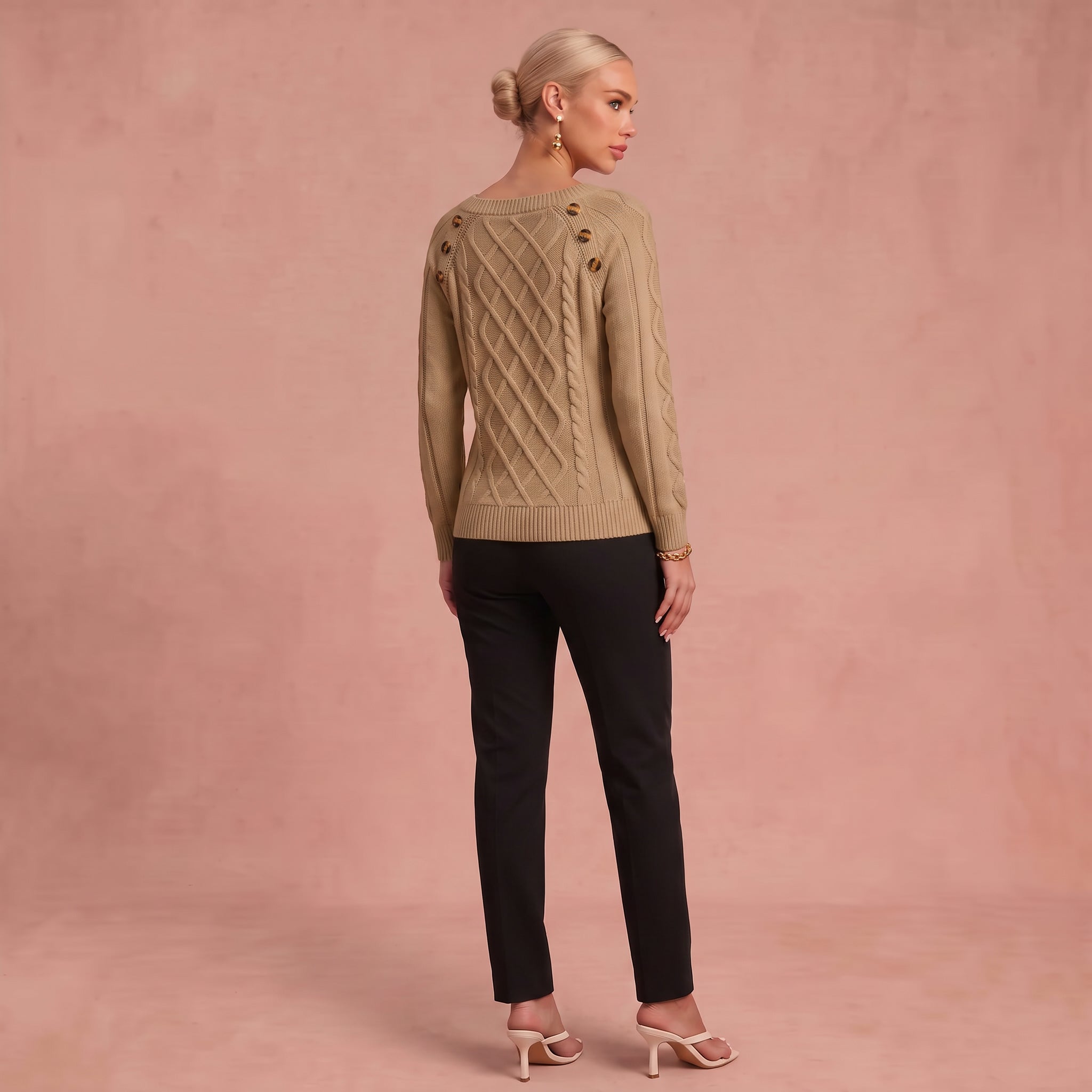 Lotta - Klassischer und Bequemer Pullover – Khaki – 3