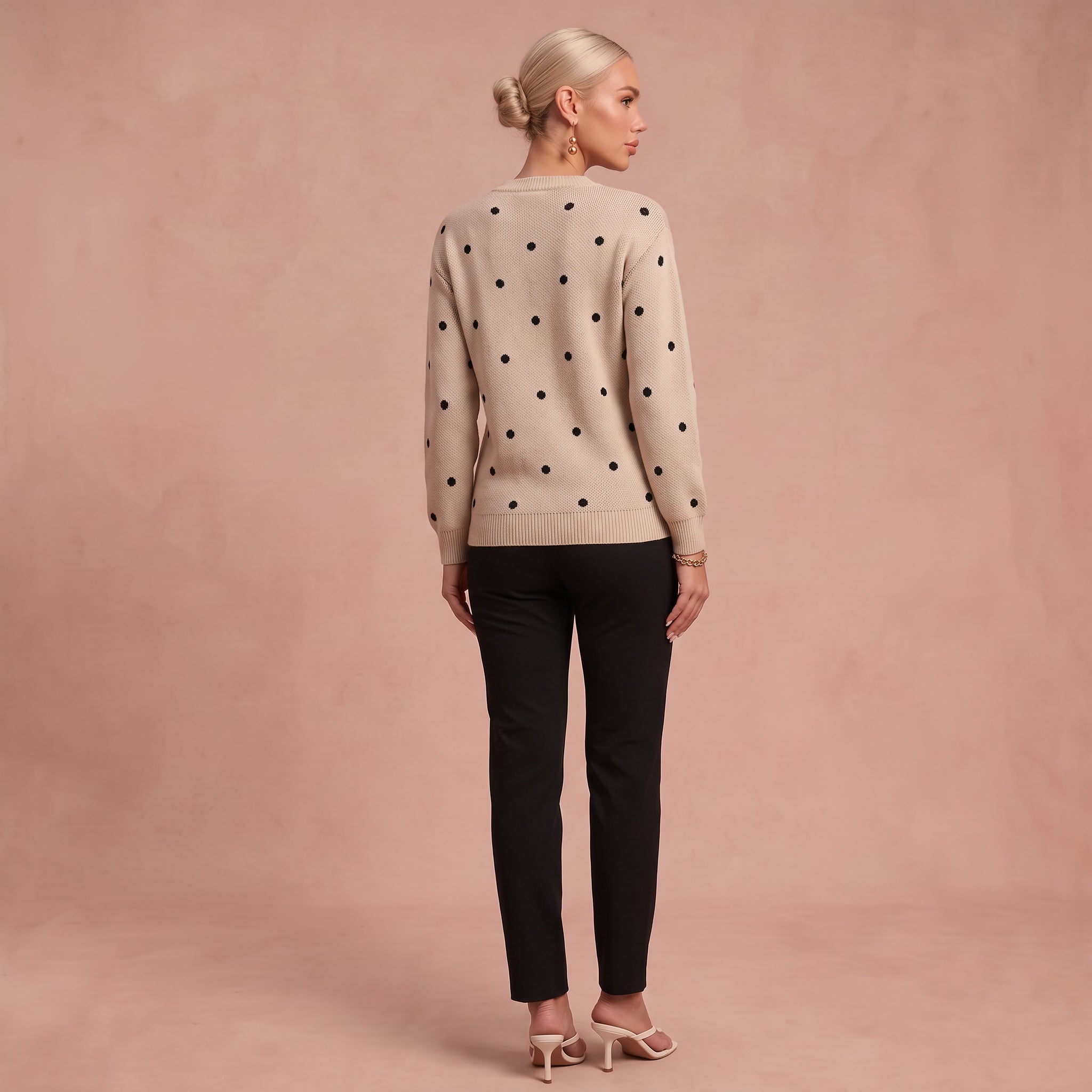 Astrid – Lässiger Strickpullover mit Polka-Dot-Muster – 3