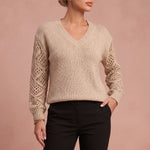 Martha - V-Ausschnitt Pullover Couture – 4