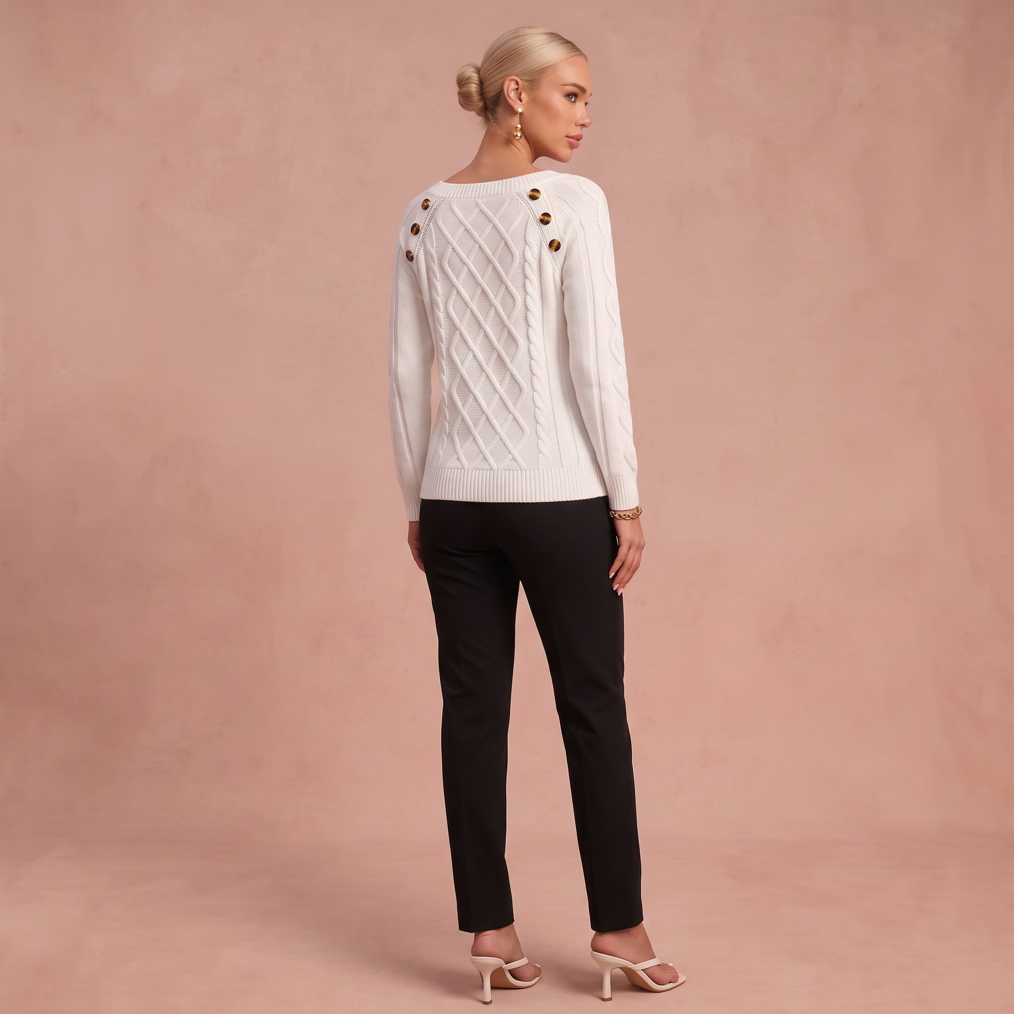 Lotta - Klassischer und Bequemer Pullover – 3